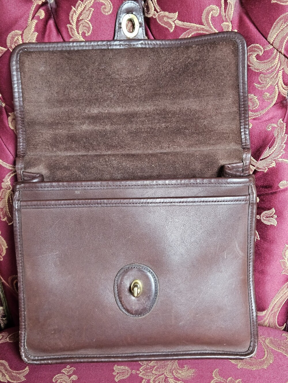 Vintage Coach Willis Bag, Style Number 9927. - Picture 12 of 16